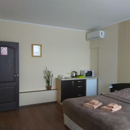 S&M Apartments - Zarichna Kyiv Exterior photo